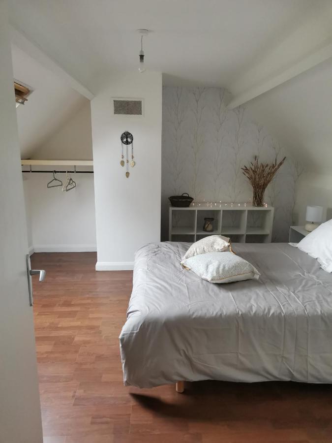 Chambre Double Avec Salle De Bains Privative Moyon Exteriör bild